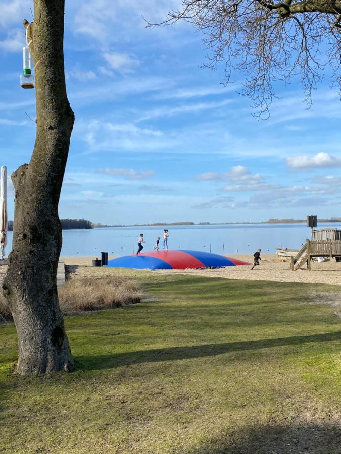 Luxe En Gezellig Chalet Aan Veluwemeer 4 Pers Hulshorst Dış mekan fotoğraf