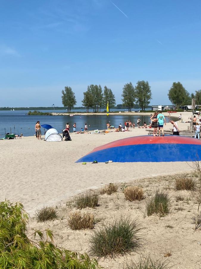 Luxe En Gezellig Chalet Aan Veluwemeer 4 Pers Hulshorst Dış mekan fotoğraf
